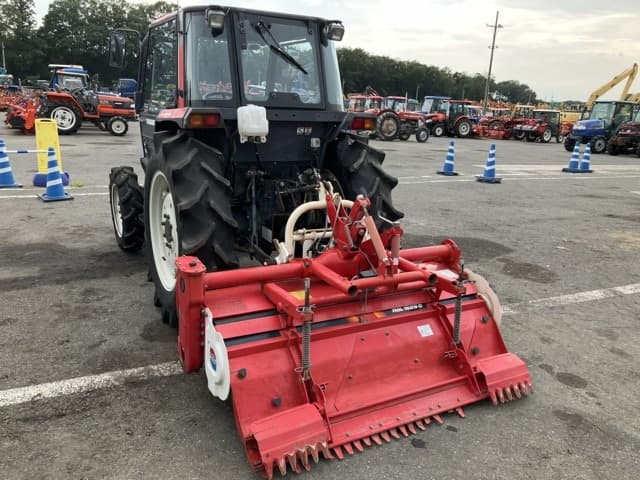 Tractor — Auction (lot 8457-1236)