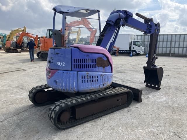 MINI EXCAVATOR — Auction (lot 8457-124)