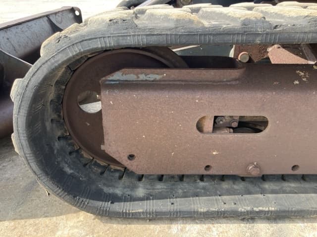 MINI EXCAVATOR — Auction (lot 8457-124)