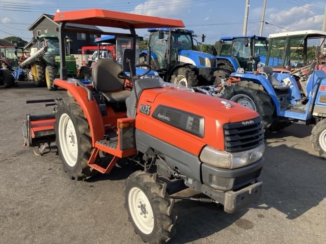 Tractor — Auction (lot 8457-1241)