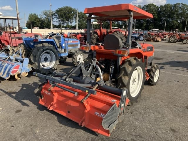 Tractor — Auction (lot 8457-1241)