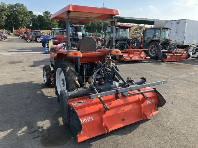 Tractor — Auction (lot 8457-1241)