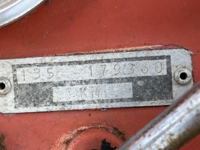 Tractor — Auction (lot 8457-1242)