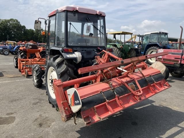 Tractor — Auction (lot 8457-1243)