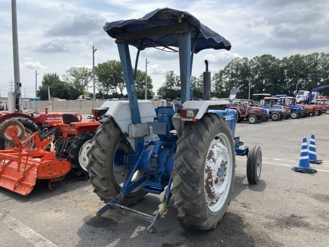 Tractor — Auction (lot 8457-1249)