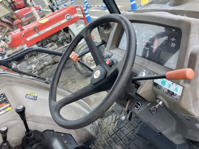 Tractor — Auction (lot 8457-1252)