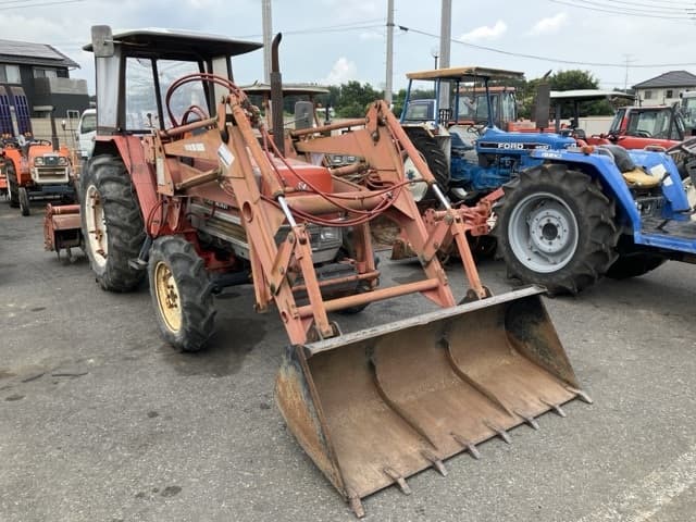 Tractor — Auction (lot 8457-1253)