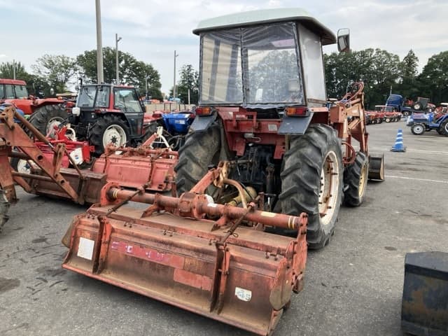 Tractor — Auction (lot 8457-1253)