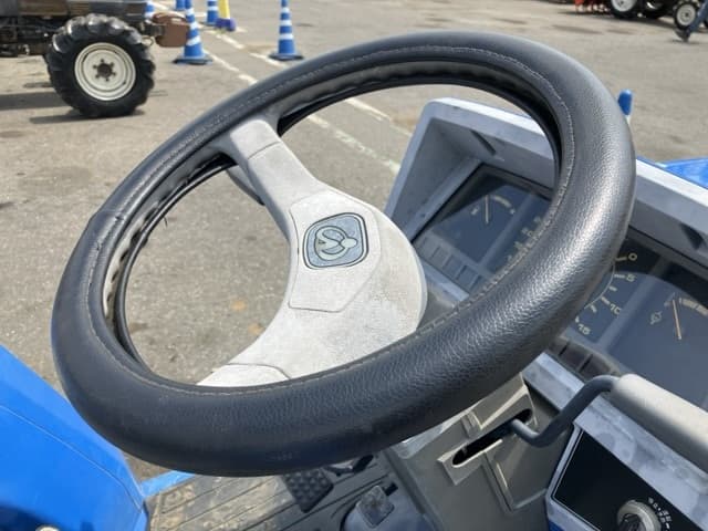 Tractor — Auction (lot 8457-1254)