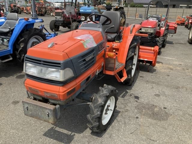 Tractor — Auction (lot 8457-1255)