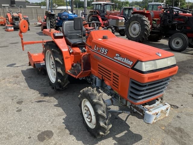 Tractor — Auction (lot 8457-1256)