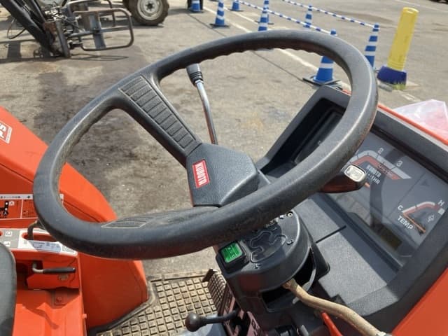 Tractor — Auction (lot 8457-1256)