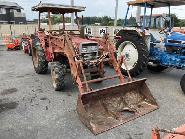 Tractor — Auction (lot 8457-1257)
