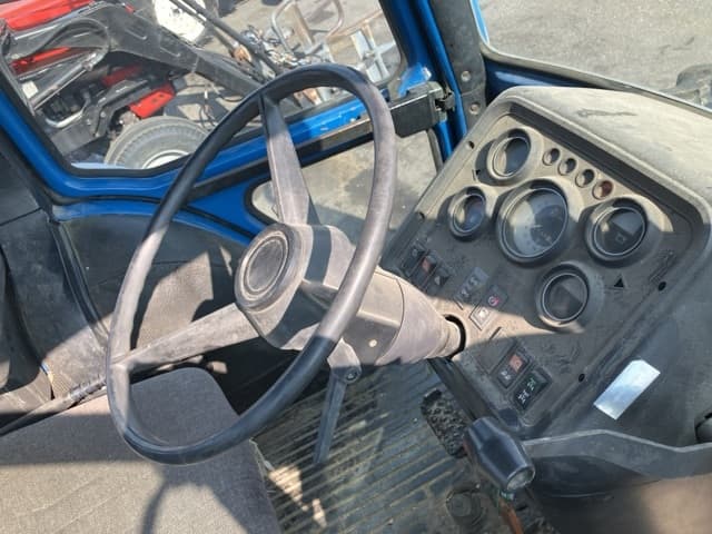 Tractor — Auction (lot 8457-1264)