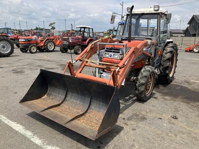 Tractor — Auction (lot 8457-1266)