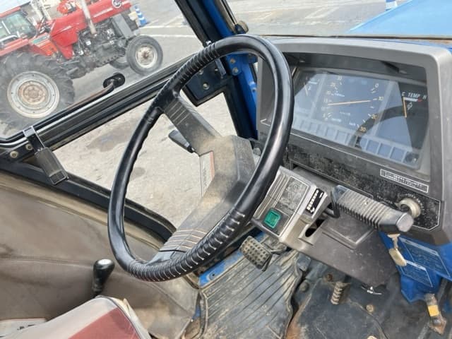 Tractor — Auction (lot 8457-1268)
