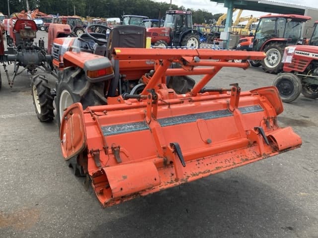 Tractor — Auction (lot 8457-1270)
