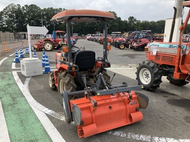 Tractor — Auction (lot 8457-1271)