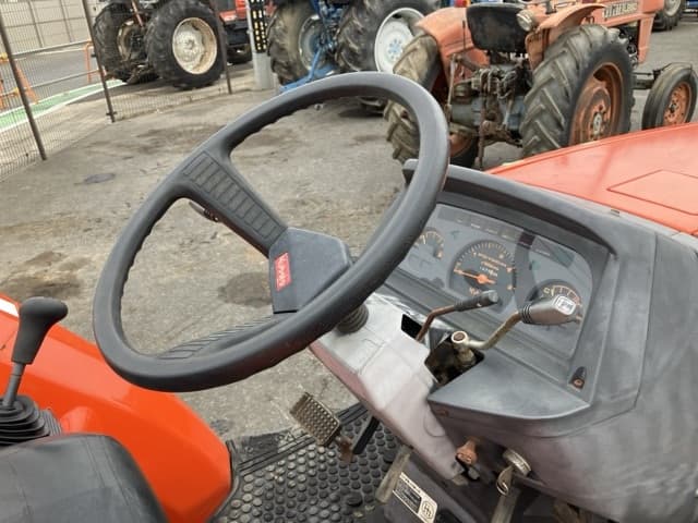 Tractor — Auction (lot 8457-1274)