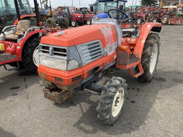 Tractor — Auction (lot 8457-1275)