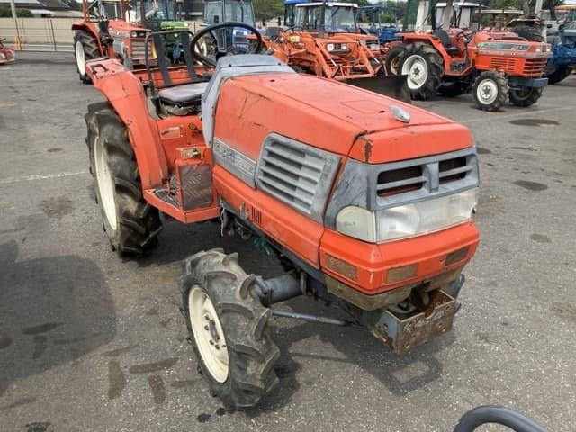 Tractor — Auction (lot 8457-1275)