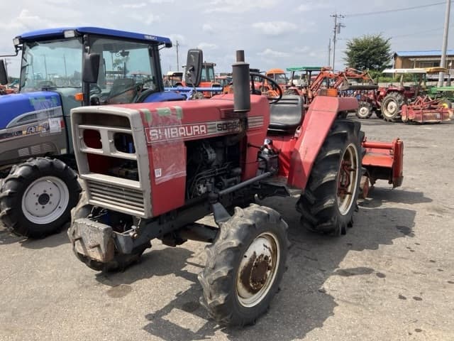 Tractor — Auction (lot 8457-1281)