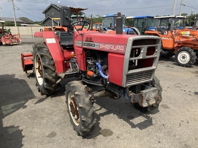 Tractor — Auction (lot 8457-1281)