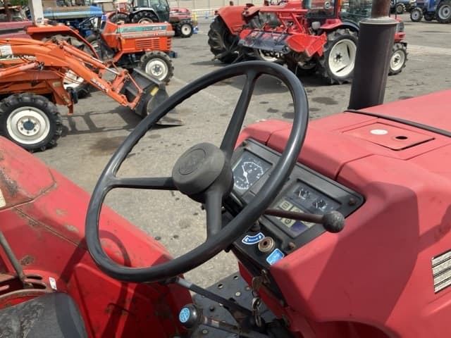 Tractor — Auction (lot 8457-1281)