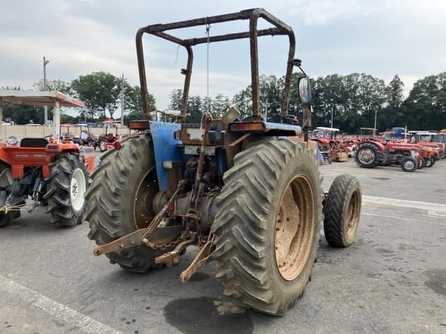Tractor — Auction (lot 8457-1286)