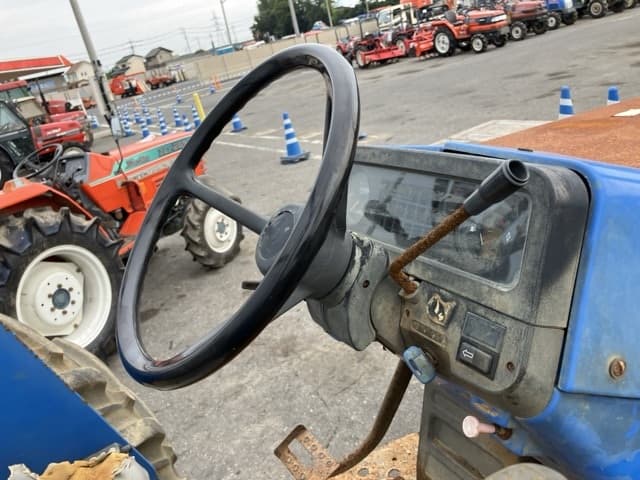 Tractor — Auction (lot 8457-1286)