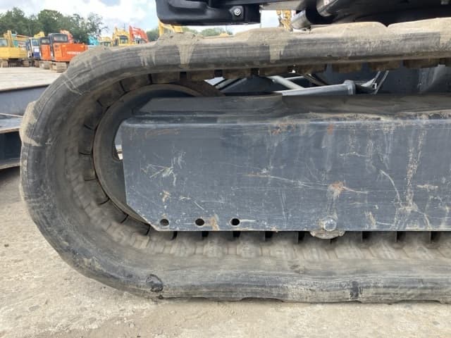 MINI EXCAVATOR — Auction (lot 8457-129)
