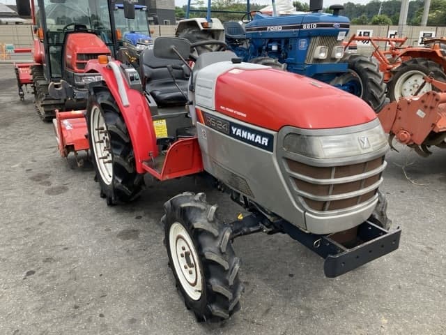 Tractor — Auction (lot 8457-1296)