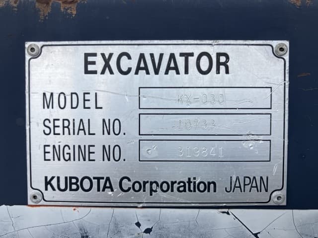 MINI EXCAVATOR — Auction (lot 8457-130)