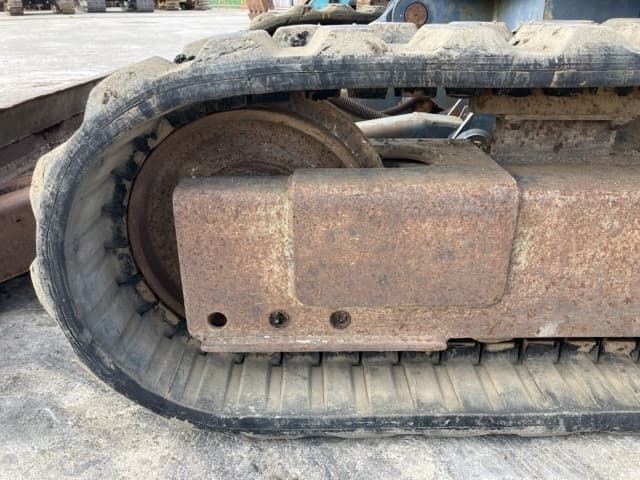 MINI EXCAVATOR — Auction (lot 8457-130)