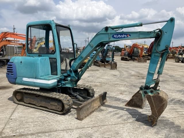 MINI EXCAVATOR — Auction (lot 8457-131)