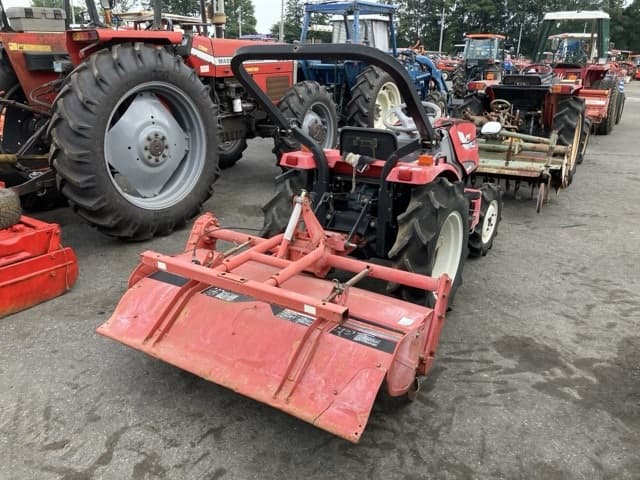 Tractor — Auction (lot 8457-1310)