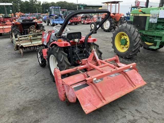 Tractor — Auction (lot 8457-1310)