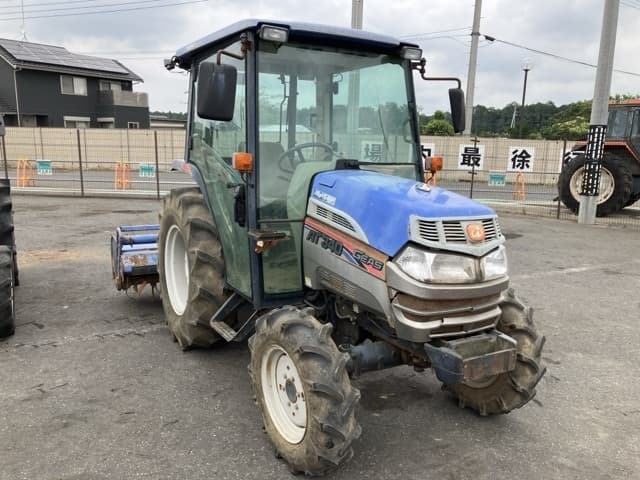 Tractor — Auction (lot 8457-1312)