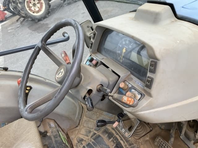 Tractor — Auction (lot 8457-1312)
