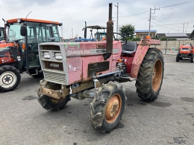 Tractor — Auction (lot 8457-1314)