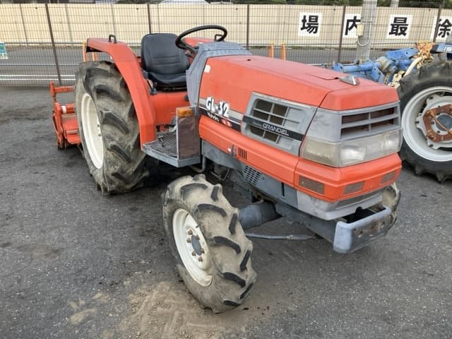 Tractor — Auction (lot 8457-1316)