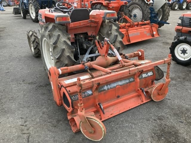 Tractor — Auction (lot 8457-1316)