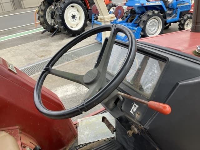 Tractor — Auction (lot 8457-1319)