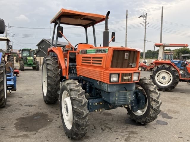 Tractor — Auction (lot 8457-1322)