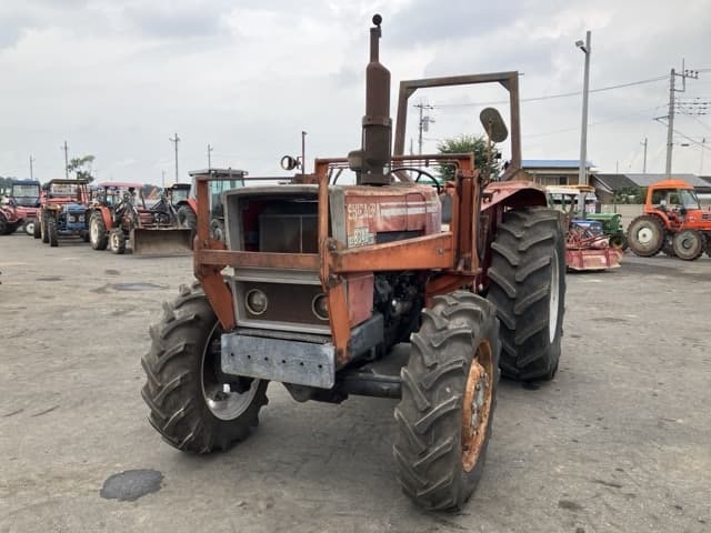 Tractor — Auction (lot 8457-1331)