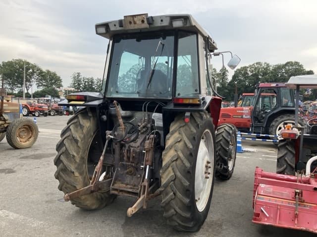 Tractor — Auction (lot 8457-1332)