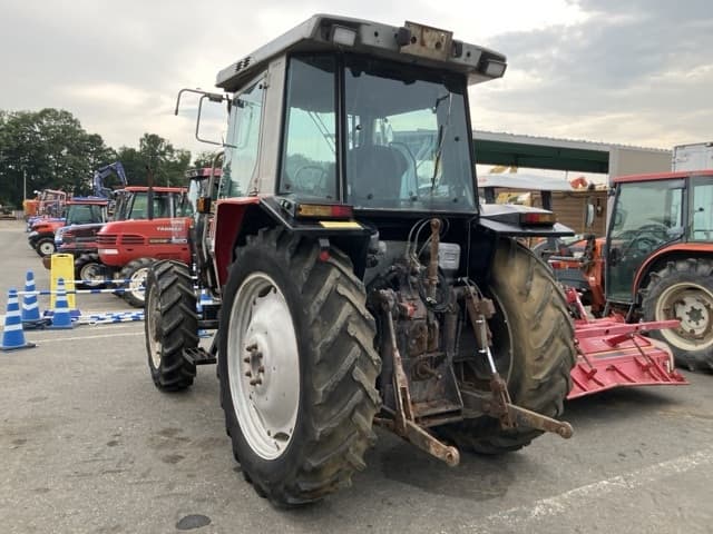 Tractor — Auction (lot 8457-1332)