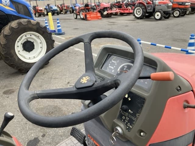 Tractor — Auction (lot 8457-1335)