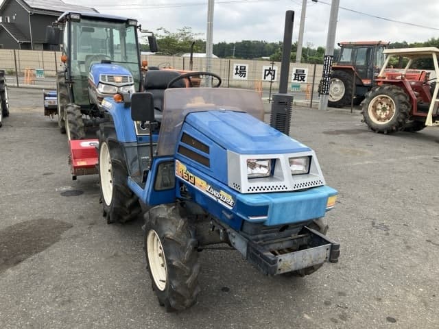 Tractor — Auction (lot 8457-1336)