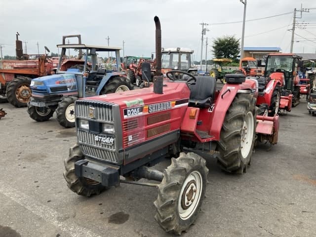 Tractor — Auction (lot 8457-1337)